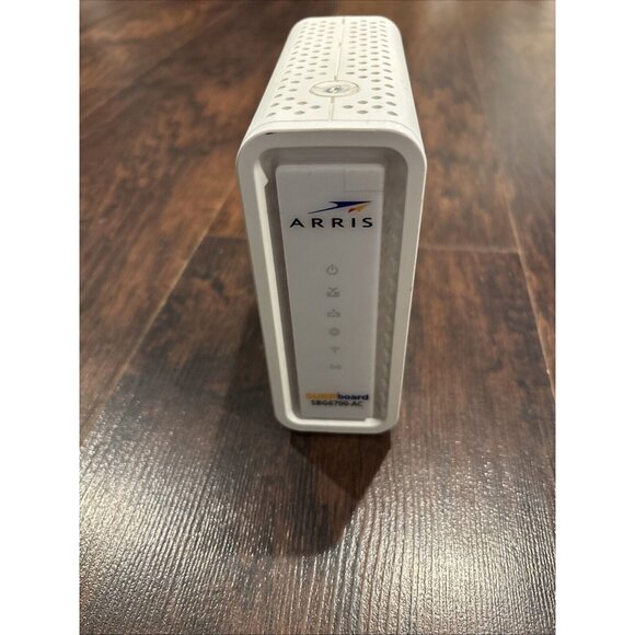Arris Surfboard Sb6700ac Modem - Picture 1 of 5